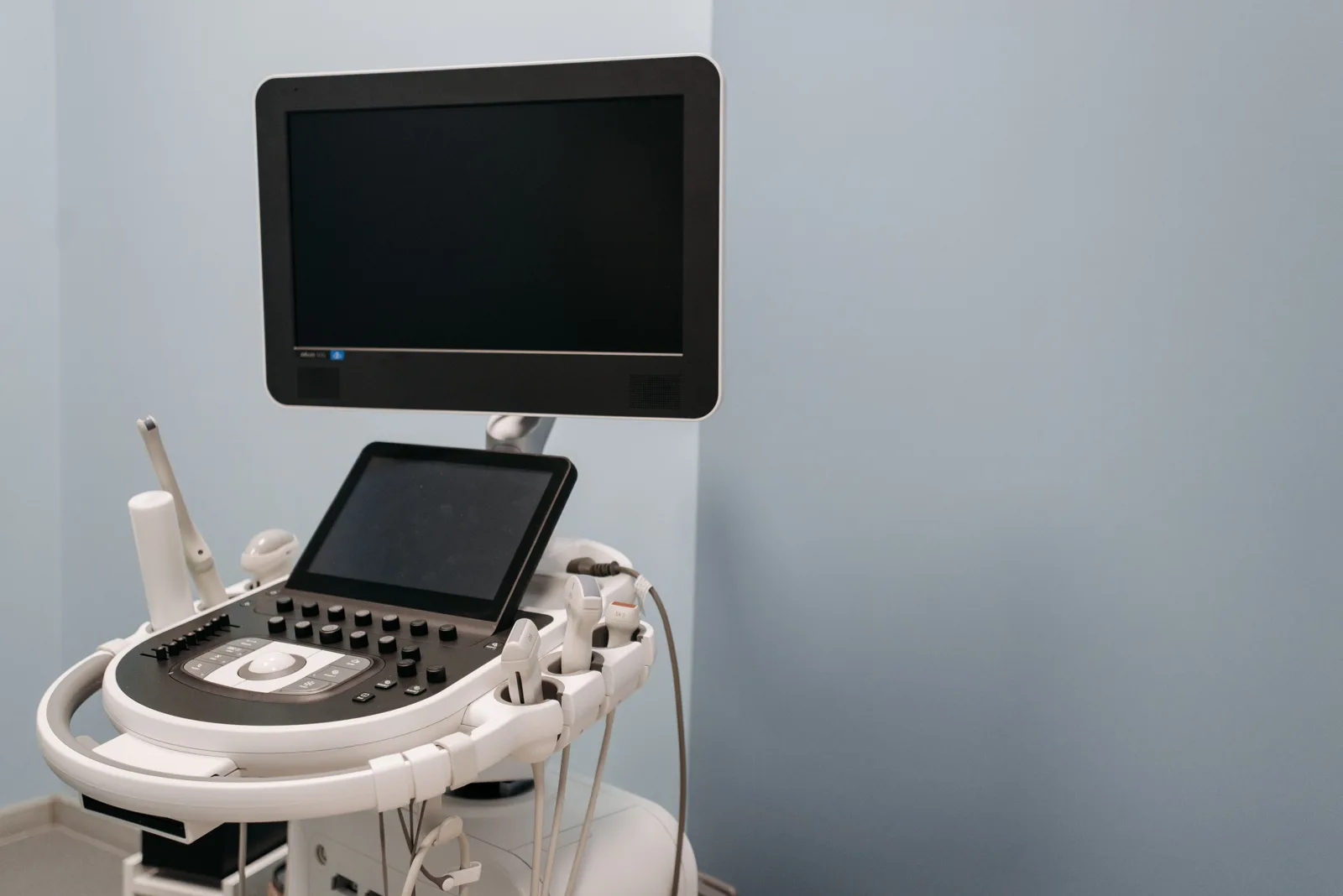 Ultrasound equipment with diagnostic probes